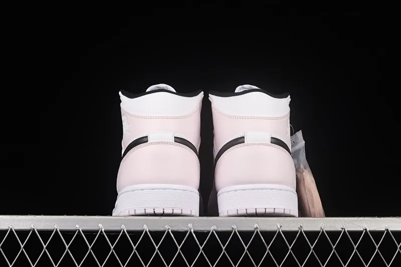 All Categories Air Jordan Jordan Series Basketball Shoes Air Jordan 1 Mid Air Jordan 1 Mid SE AJ1 Joe 1 Rose Pink Zhongbang Basketball Shoes BQ6472-500
